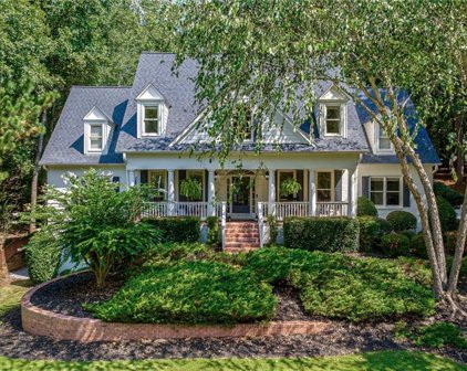 227 Woodcliff Court, Suwanee
