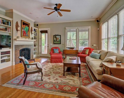113 Atterbury, Chapel Hill
