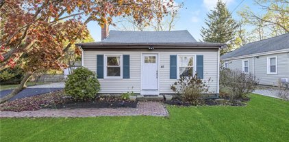 41 Bayview Avenue, North Kingstown