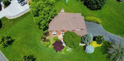 1 Softwood Way, Warren Twp.