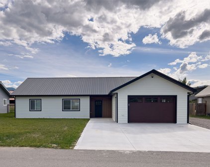 323 Lynch Street, Plains