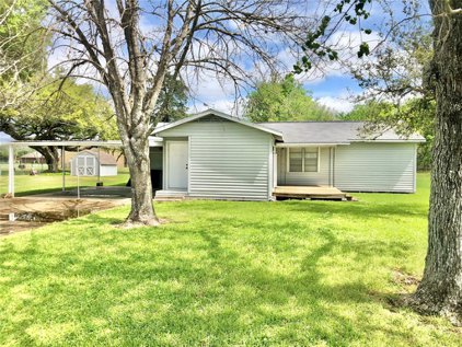 101 Cedarvale Road, Bay City