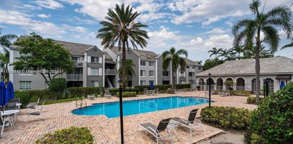 711 Sw 111th Way Unit #108, Pembroke Pines