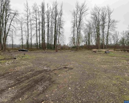 7966 Stayton Rd