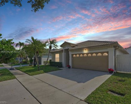 18330 Nw 8th St, Pembroke Pines