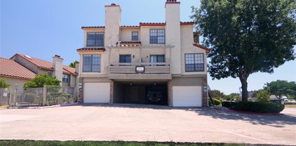 6509 Hickock  Drive Unit 2D, Fort Worth