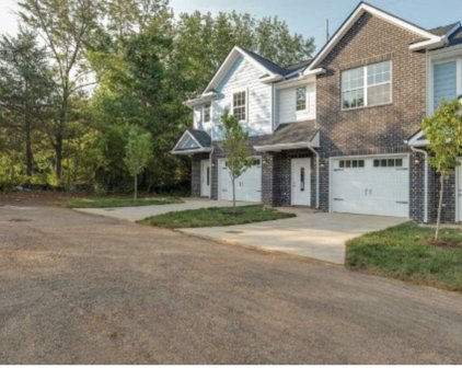 209 Longfellow Ln, Smyrna