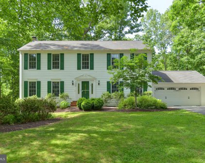 1956 Barton Hill Rd, Reston