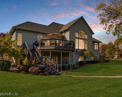 470 Berry Patch, White Lake Twp