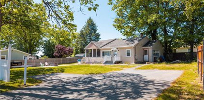 12 Haslam  Street, North Providence