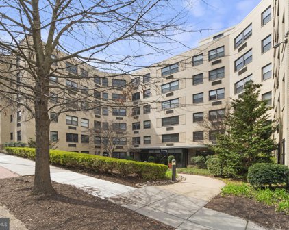1801 Clydesdale Pl Nw Unit #104, Washington