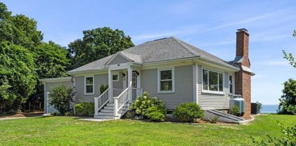 26 Shore Drive, Plymouth