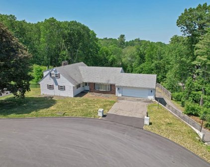 28 Pauline Drive, Natick