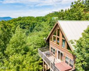 932 Falcon View Way, Pigeon Forge image