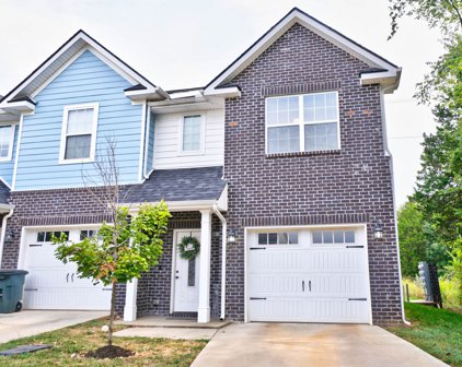 601 Longfellow Ln, Smyrna