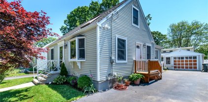 18 Eastern Parkway, Milford