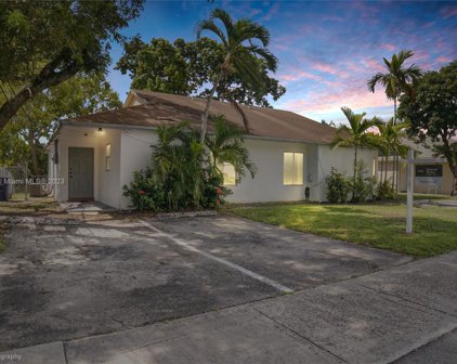 839 Sw 8th St, Hallandale Beach
