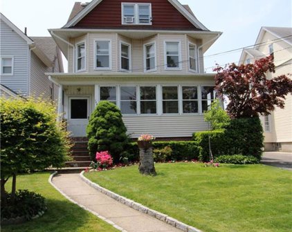 143 Woodland Avenue, New Rochelle