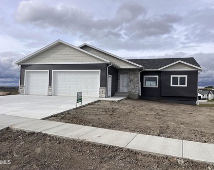 3910 Steel Street, Bismarck