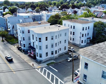 371 Boston, Lynn