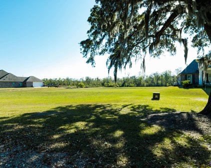8609 New River Rd, St Amant
