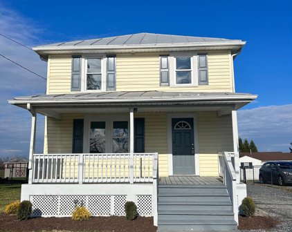130 W Virginia Pkwy, Winchester