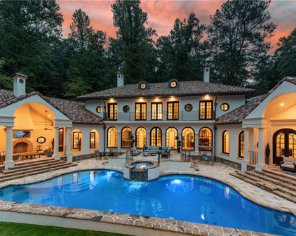 876 Crest Valley Drive, Sandy Springs