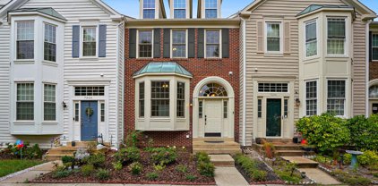 7022 Darby Towne Ct, Alexandria