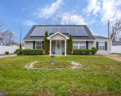 910 Sloan Ave, Waldorf