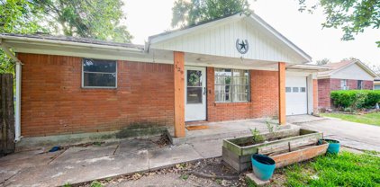 129 W 3rd Street, Deer Park