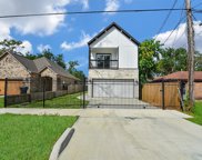 8621 Bertwood Street, Houston image