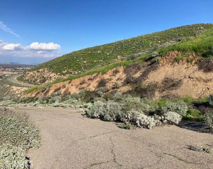Summer Springs Way, Riverside