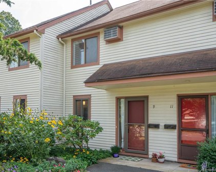 9 Burr Street Unit 9, West Hartford