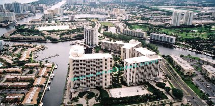 2500 Parkview Dr Unit #315, Hallandale Beach