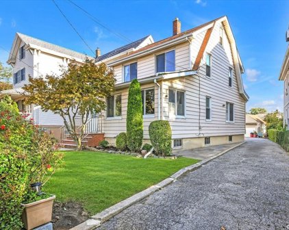 135-08 14th Avenue, College Point