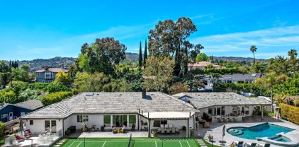 16935  Esquira Pl, Encino