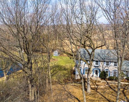 547 Lakeview Court, Bartlett