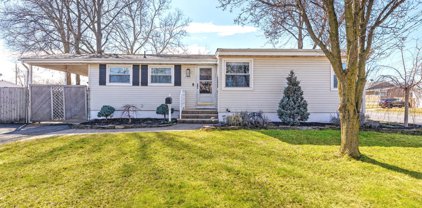 284 Middle Road, Hazlet