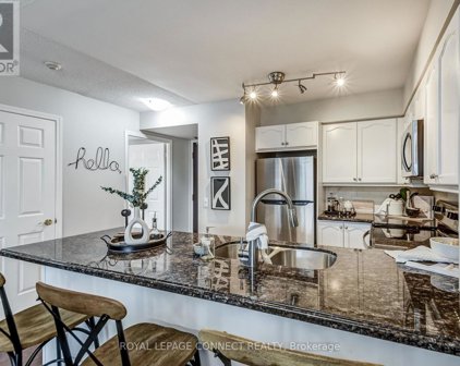 30 Grand Trunk Crescent Unit 2112, Toronto
