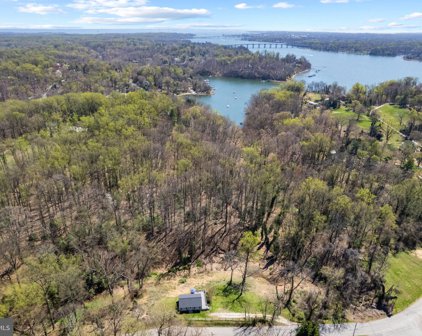 249 Joyce Ln W, Arnold