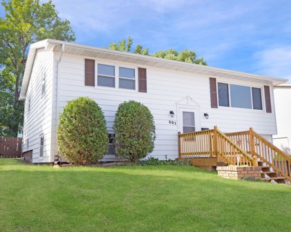 605 12th Street NW, Mandan