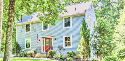 18 Ledgewood  Dr, Belchertown