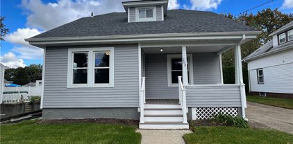 203 River Road, Lincoln