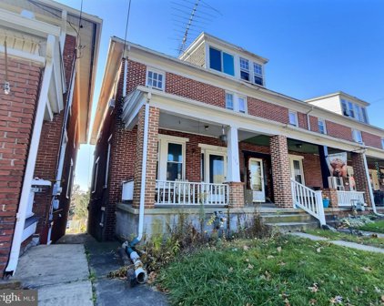 276 N Main St, Red Lion