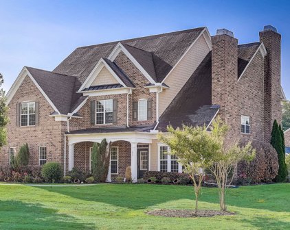 699 Harrogate Dr, Brentwood