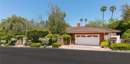 4310 Bonavita Drive, Encino