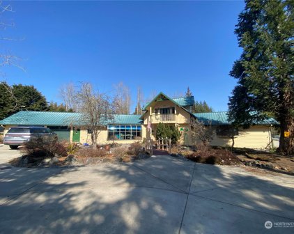 651 Senz Road, Sequim