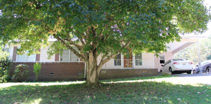 908 Maxanna Drive, Anniston