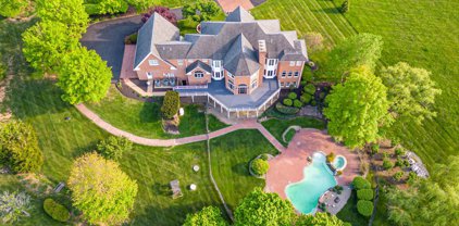 22697 Hillside Cir, Leesburg
