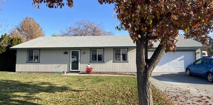 3030 Chicory Dr, West Richland